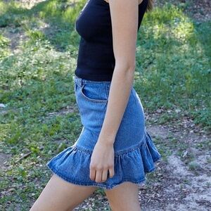 Brandy Melville John Galt Ruffle Denim Skirt Small